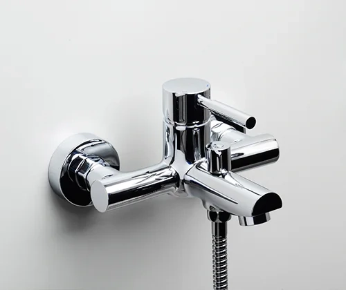 Смеситель для ванны с душем Wasserkraft Main 4101 с коротким изливом, хром